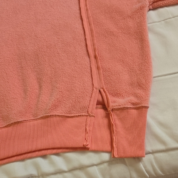American Eagle Outfitters Coral Crew Neck Sweater - Picture 10 of 15
